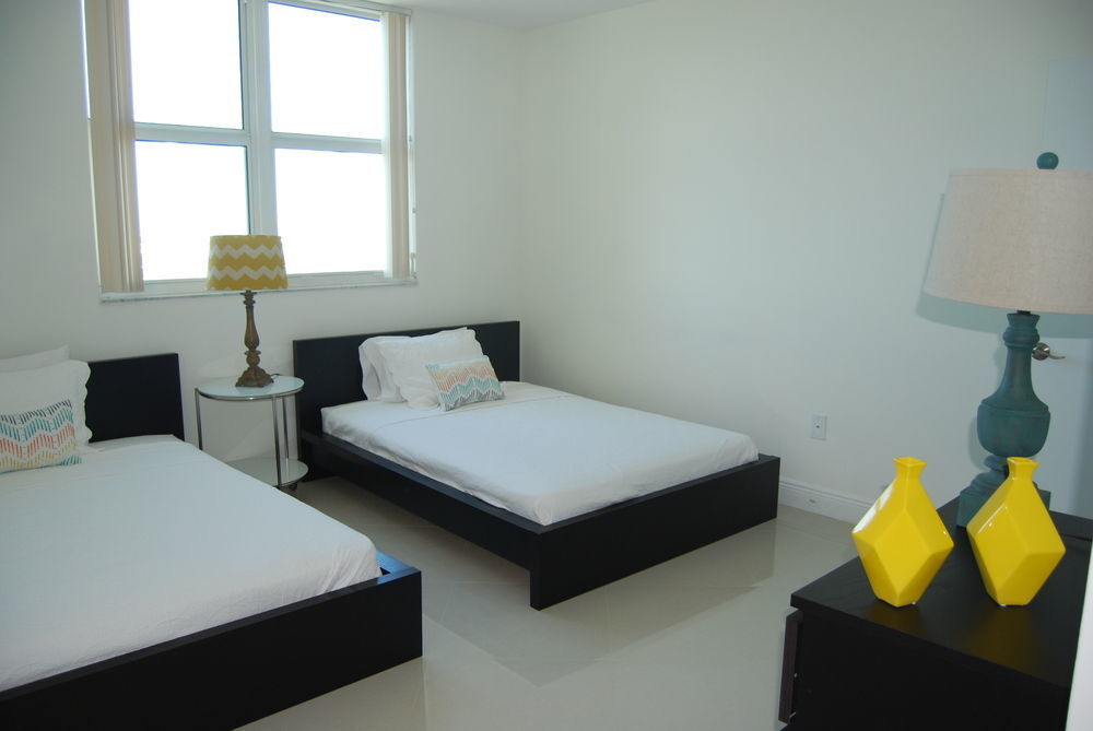 Churchill Suites Miami Brickell - One Broadway מראה חיצוני תמונה