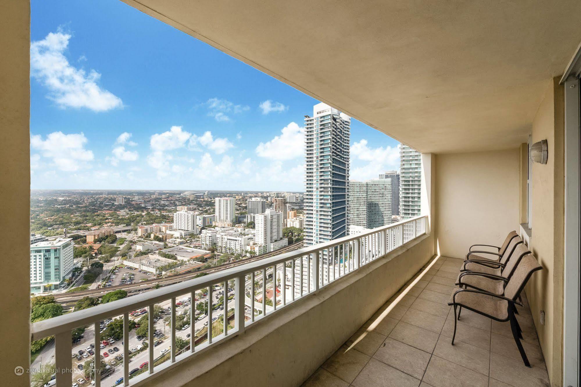 Churchill Suites Miami Brickell - One Broadway מראה חיצוני תמונה