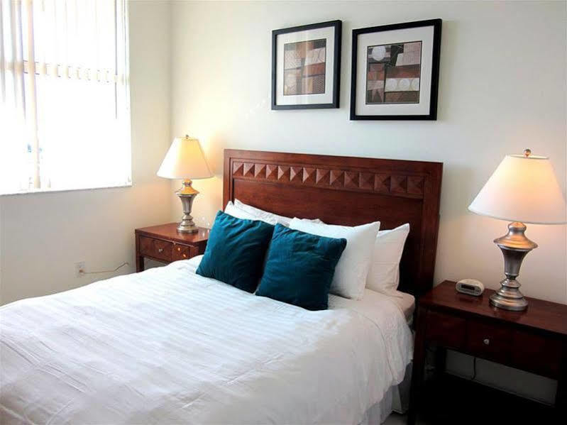 Churchill Suites Miami Brickell - One Broadway מראה חיצוני תמונה